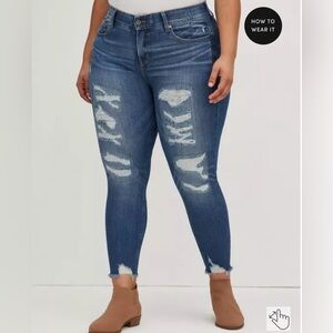 Torrid size 14 Bombshell Skinny Premium Stretch High-Rise Destructed Jean